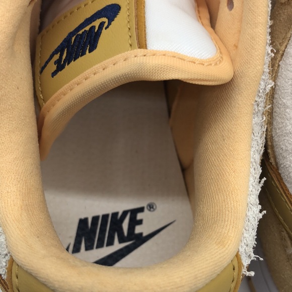 Women’s Nike Dunk Low LX Yellow/White DV7411-200 USED Size 6 - Picture 7 of 13